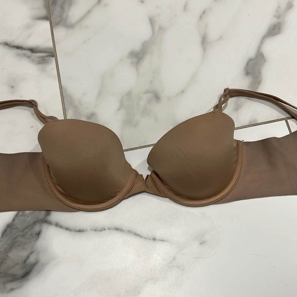 Victoria Secret 32C nude bra